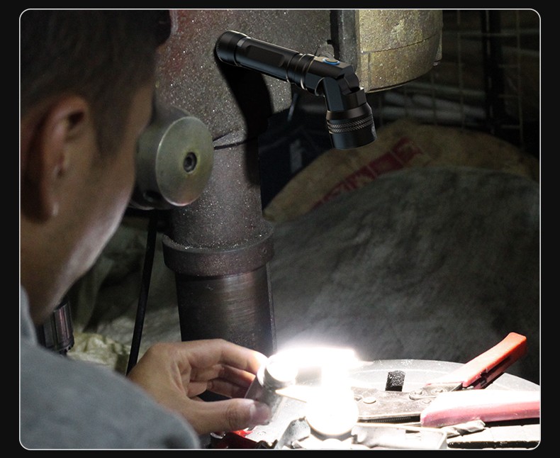 1762940545229085.jpg 手電筒廠家